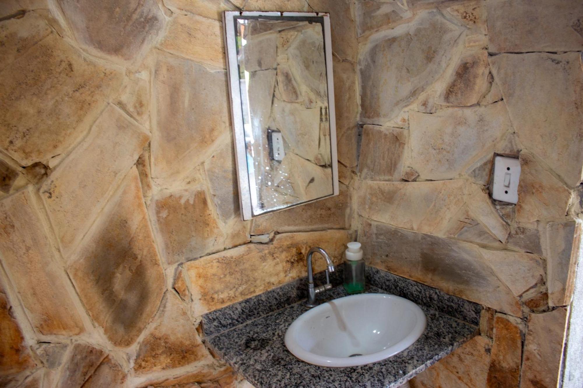 Villa Chacara Familia Buscape Oliveira à Aracariguama Extérieur photo